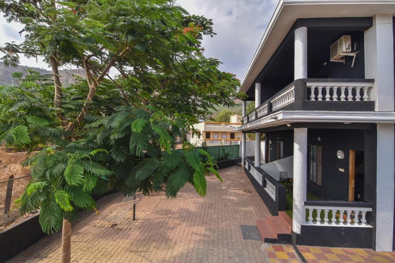 Empyrean Stay Ll 3Bhk Ll Jaguar Villa Ll Ac Ll Pvt Pool Ll Luxury Lonavala Ngoại thất bức ảnh